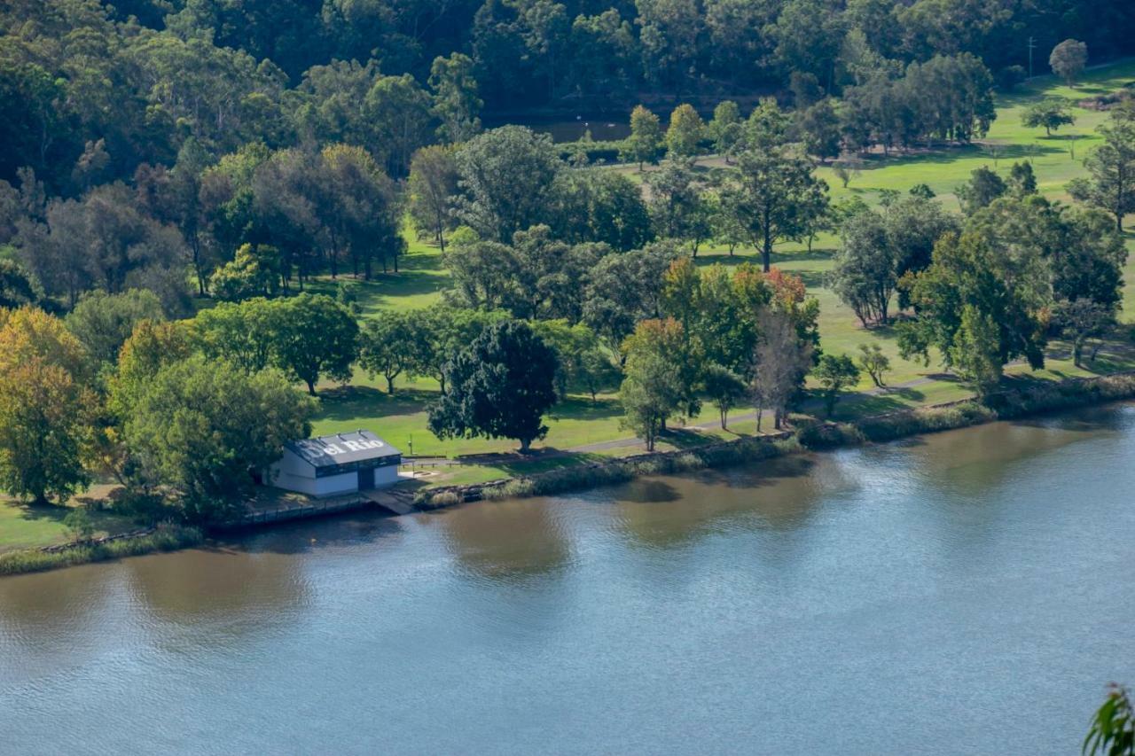 Del Rio Riverside Resort Wisemans Ferry Exterior photo